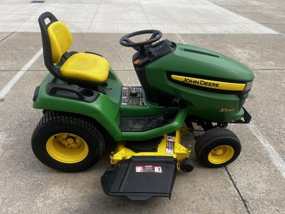 Image of John Deere X540 equipment image 4