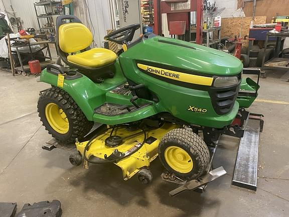 Image of John Deere X540 equipment image 1