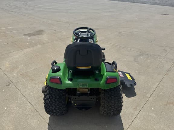Image of John Deere X540 equipment image 3