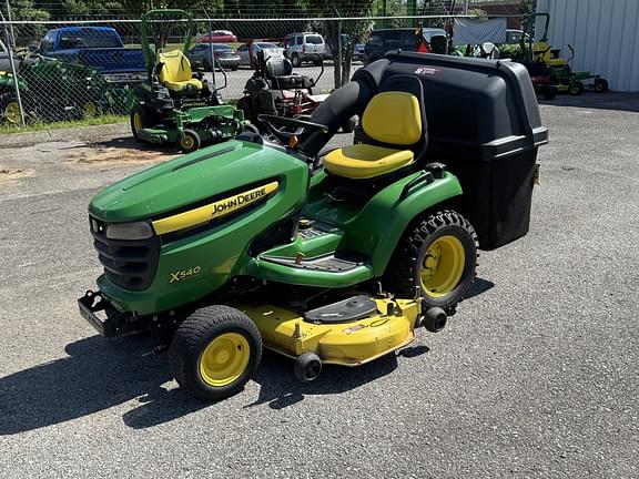 Image of John Deere X540 equipment image 1