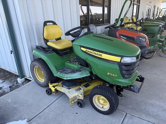 Image of John Deere X540 equipment image 4