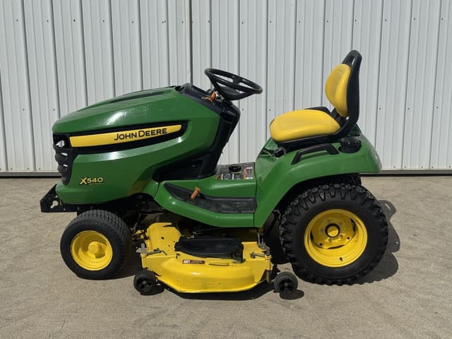Image of John Deere X540 equipment image 1