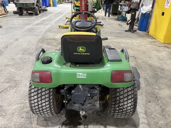 Image of John Deere X700 equipment image 4