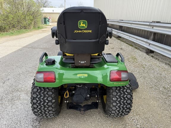 Image of John Deere X720 equipment image 3