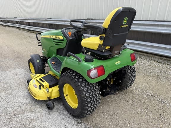 Image of John Deere X720 equipment image 2