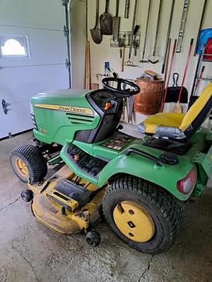 2009 John Deere X720 Image