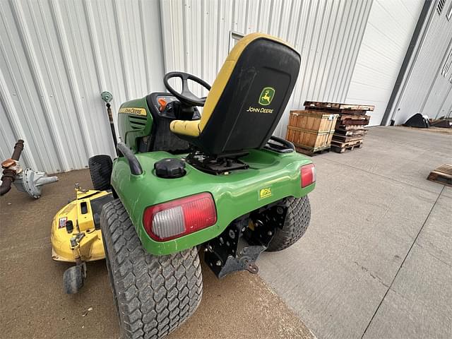 Image of John Deere X720 equipment image 3