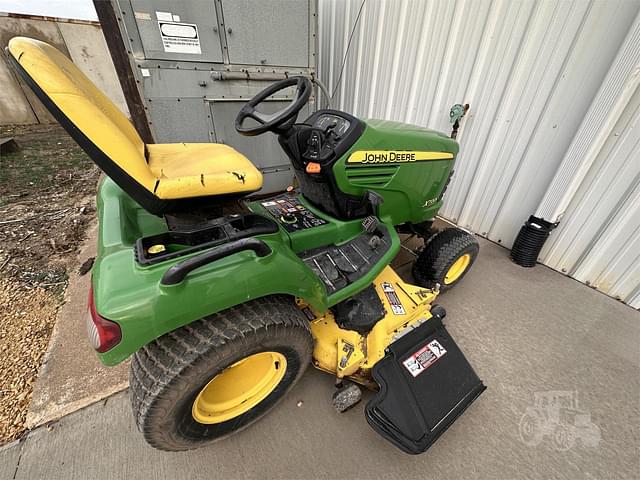 Image of John Deere X720 equipment image 4