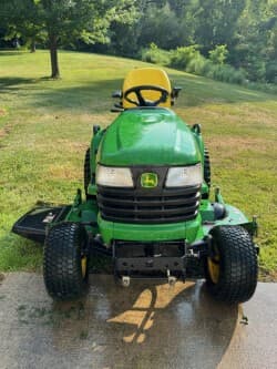 Image of John Deere X720 equipment image 4