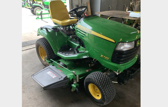 Main image John Deere X720