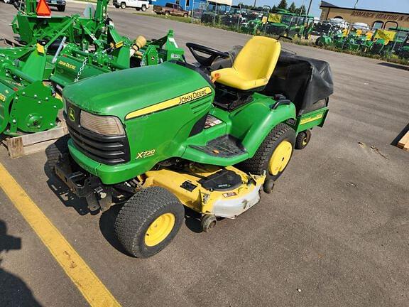 Image of John Deere X720 Primary image