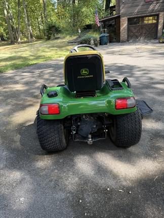 Image of John Deere X720 equipment image 2