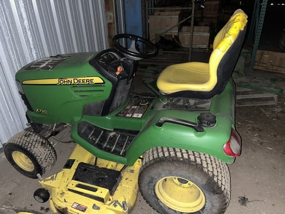 Image of John Deere X720 Primary image