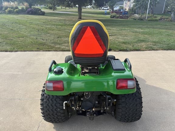 Image of John Deere X729 equipment image 3