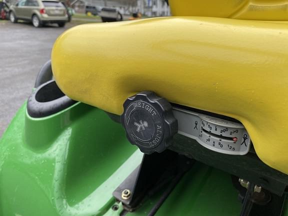 Image of John Deere X729 equipment image 2