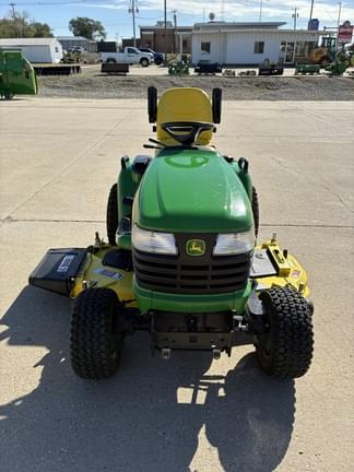 Image of John Deere X729 equipment image 3