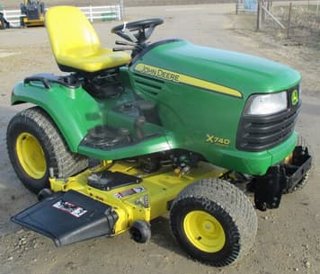 Main image John Deere X740