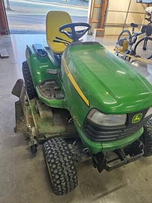 2009 John Deere X748 Image