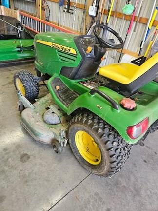 Image of John Deere X748 equipment image 3