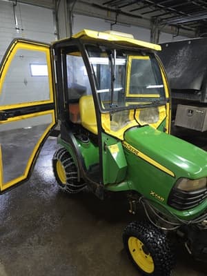 2009 John Deere X748 Image
