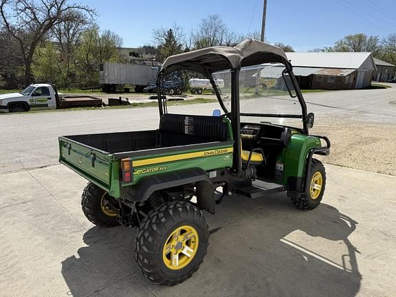 Image of John Deere Gator XUV 620i equipment image 2