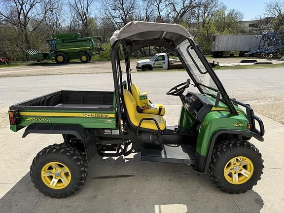 Image of John Deere Gator XUV 620i equipment image 1