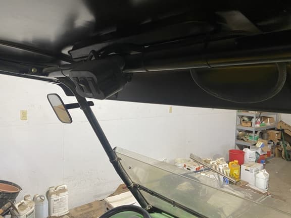 Image of John Deere Gator XUV 620i equipment image 3