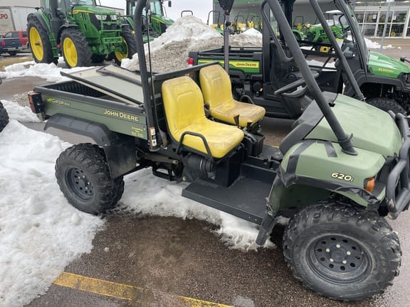 Main image John Deere Gator XUV 620i