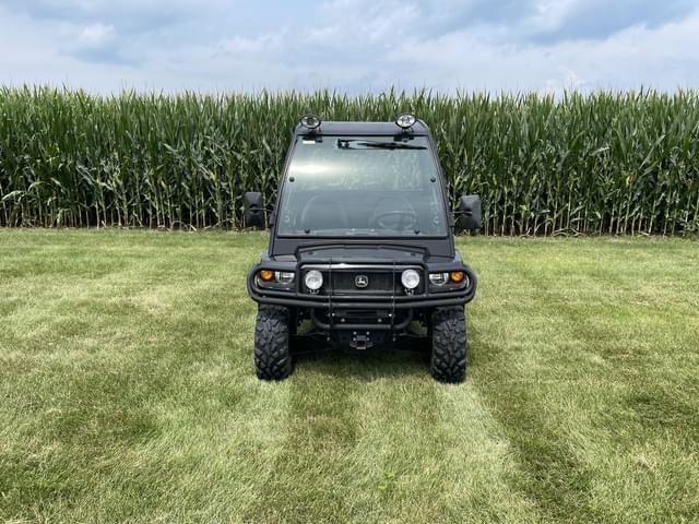 Image of John Deere Gator XUV 620i SE equipment image 2