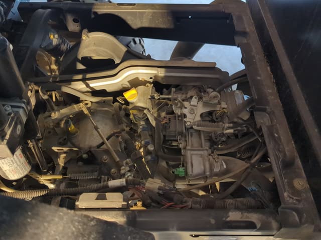 Image of John Deere Gator XUV 620i equipment image 2