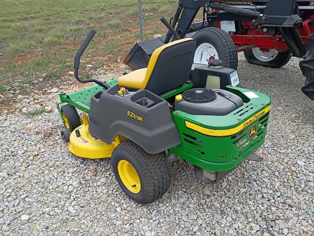 Image of John Deere Z225 equipment image 2