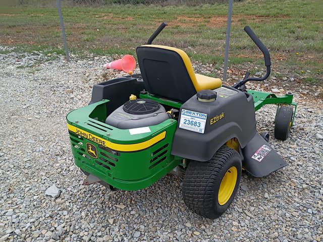 Image of John Deere Z225 equipment image 4