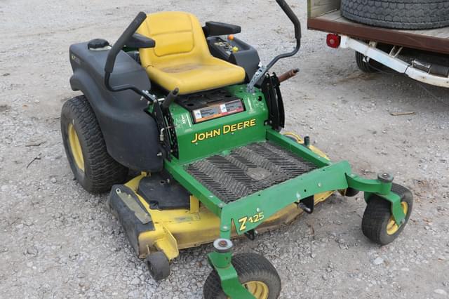 Image of John Deere Z425 equipment image 4