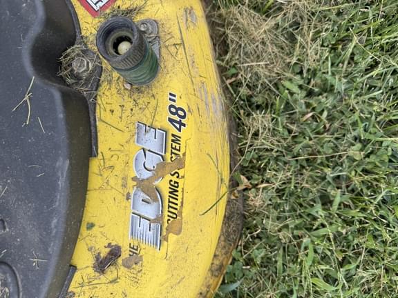 Image of John Deere Z425 equipment image 4