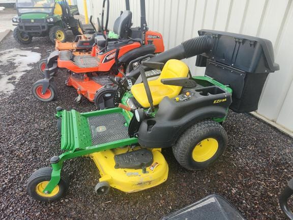 2009 John Deere Z425 Equipment Image0