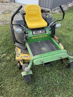 2009 John Deere Z425 Image