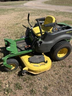 Image of John Deere Z425 equipment image 1
