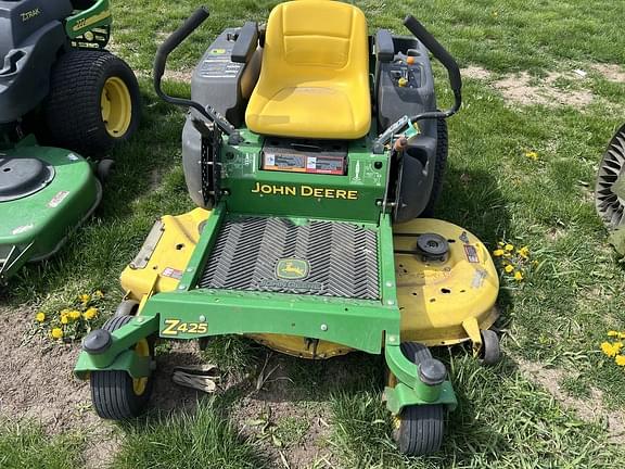 Image of John Deere Z425 Primary image