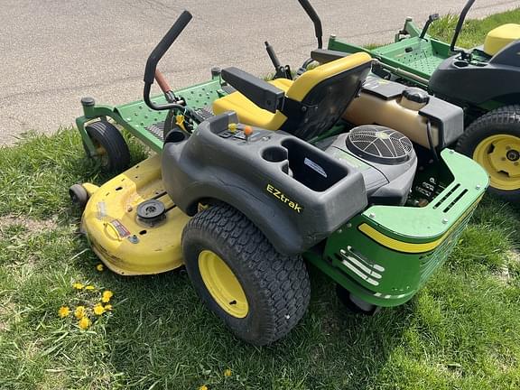 Image of John Deere Z425 equipment image 3