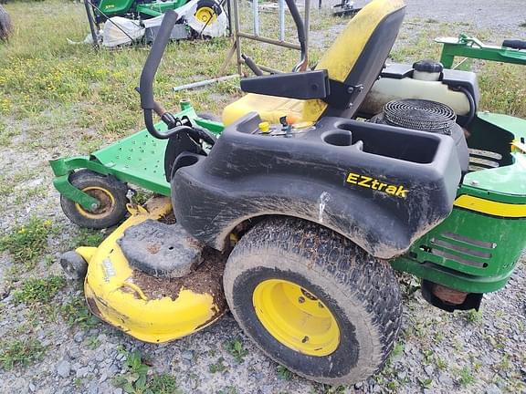 Image of John Deere Z445 equipment image 3