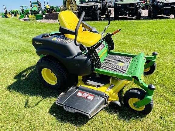 Image of John Deere Z445 equipment image 1