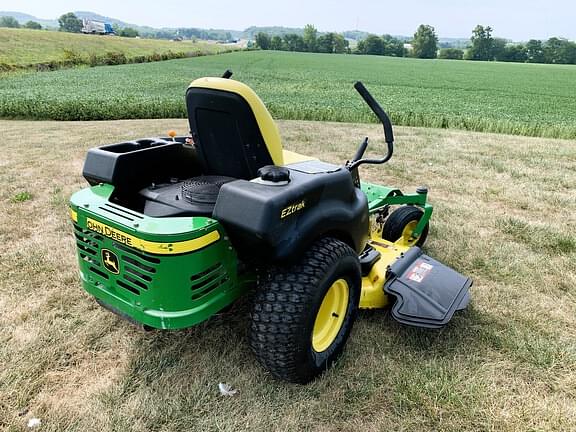 Image of John Deere Z445 equipment image 4