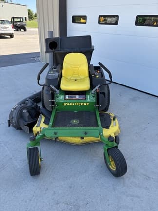 Image of John Deere Z445 equipment image 1