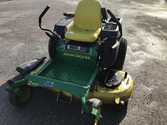 Image of John Deere Z445 Primary image