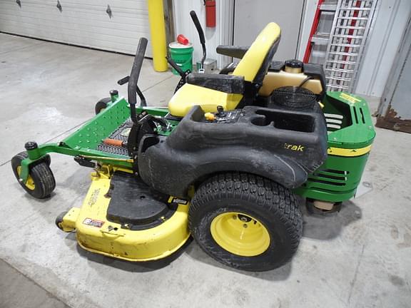 Image of John Deere Z445 equipment image 1