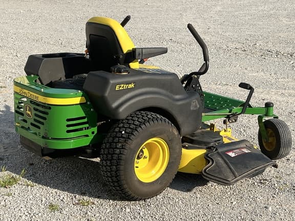 Image of John Deere Z445 equipment image 2