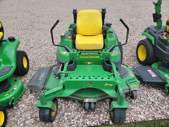 Image of John Deere Z820A equipment image 1