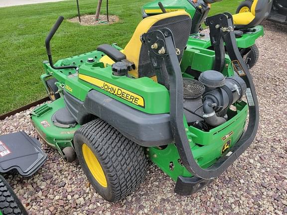 Image of John Deere Z820A equipment image 3