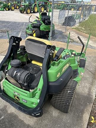 Image of John Deere Z820A equipment image 3