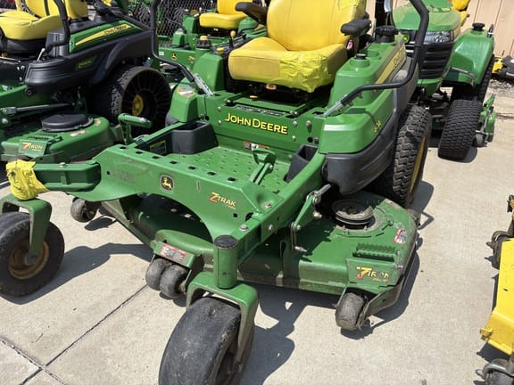 2009 John Deere Z830A Equipment Image0